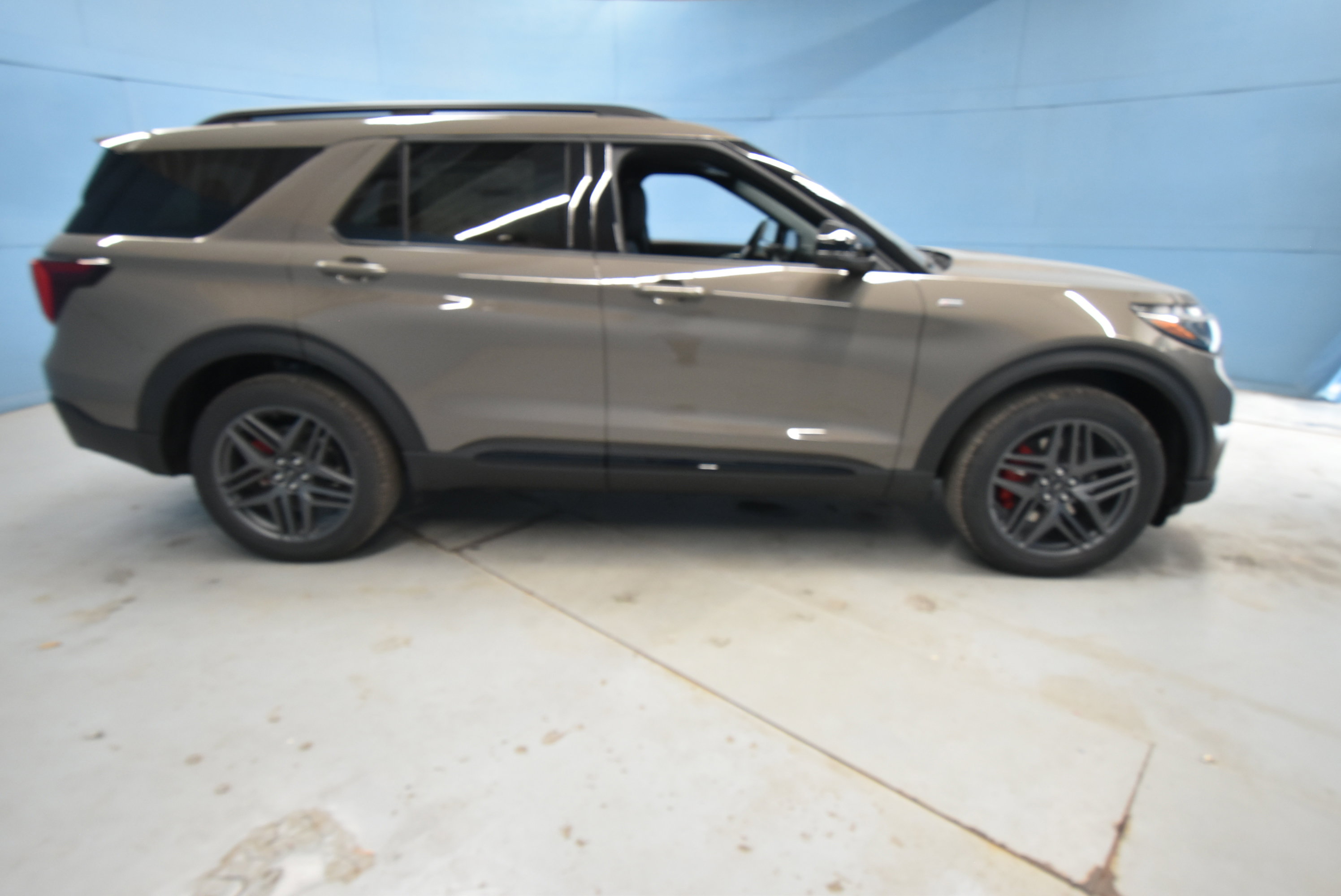 New 2026 Ford Explorer ST-Line image 31