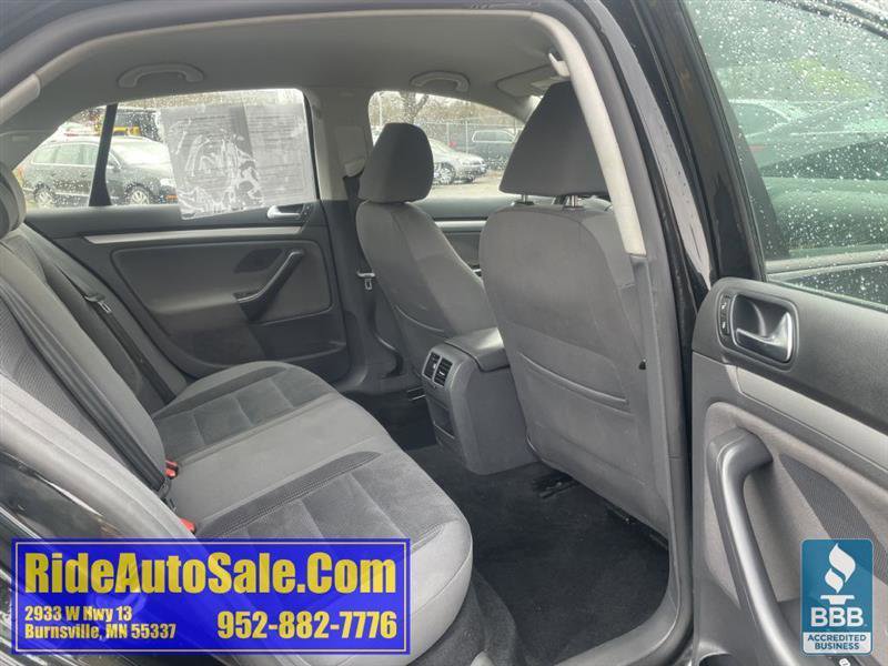 Used 2009 Volkswagen Jetta S FWD image 16