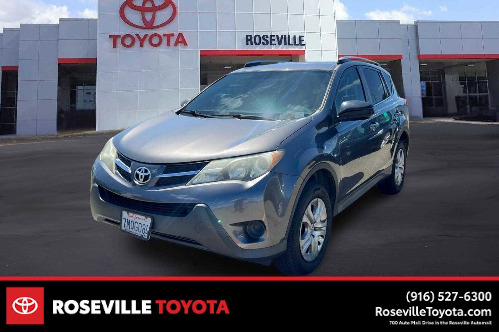 Used 2014 Toyota RAV4 LE image 1