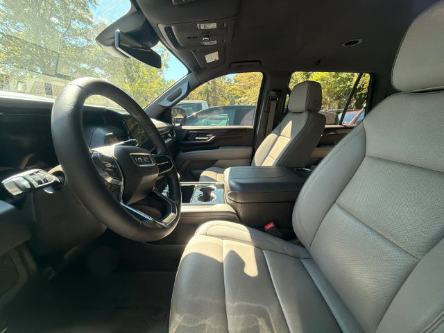 Used 2025 GMC Yukon Elevation w/ LPO, Floor Liner Package RWD image 4