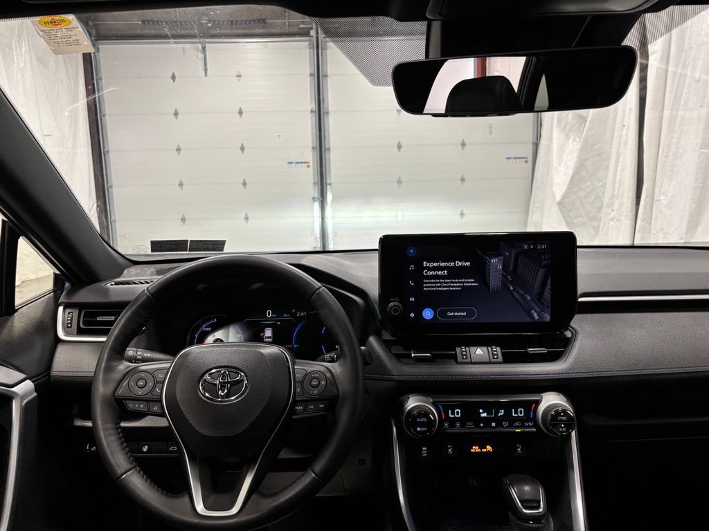 Used 2025 Toyota RAV4 XSE w/ Weather Package AWD/4WD image 16