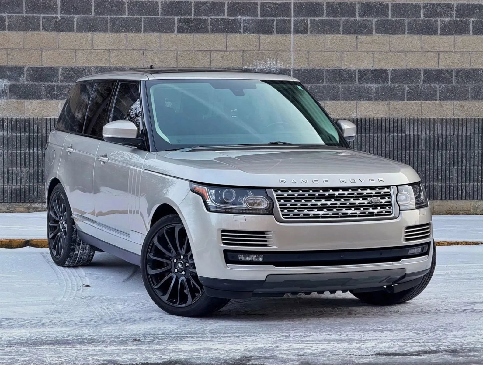 Used 2016 Land Rover Range Rover Supercharged AWD/4WD image 5