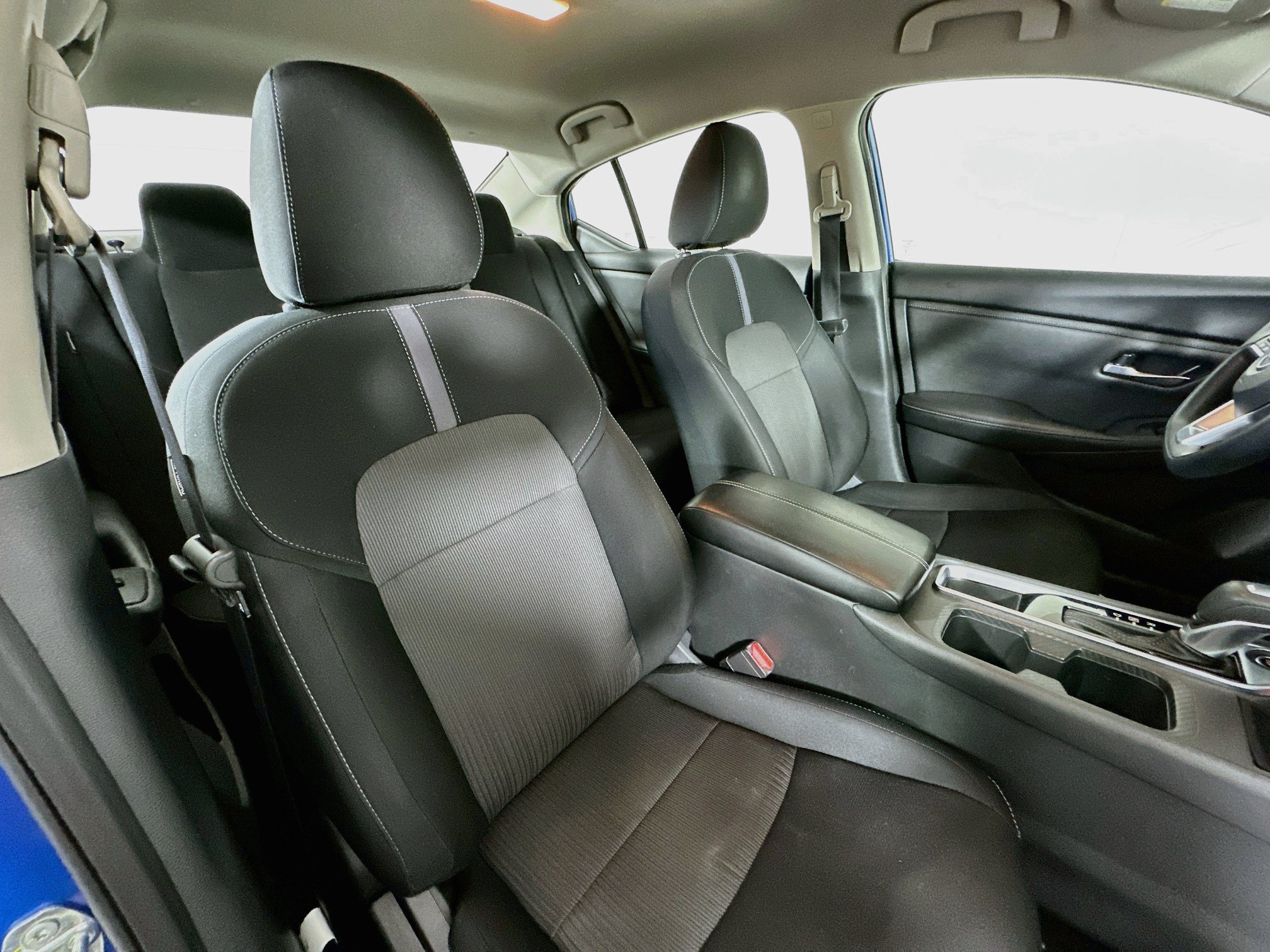 Used 2024 Nissan Sentra SV FWD image 25