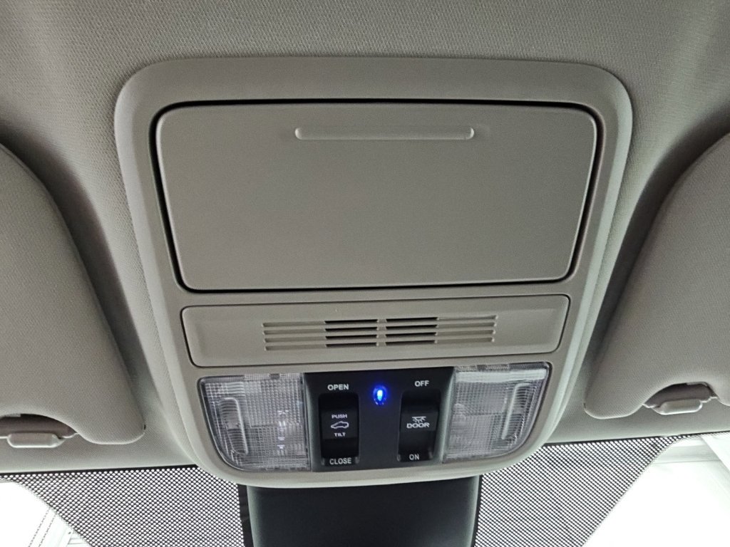 New 2027 Honda Odyssey Touring image 24