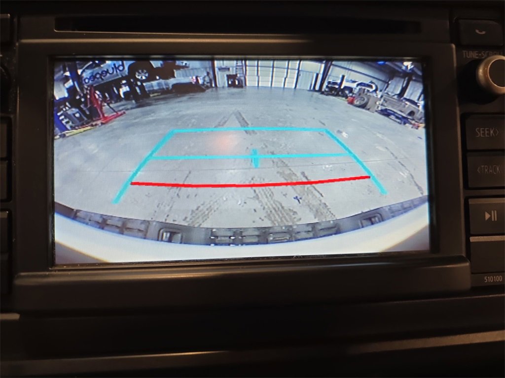 Used 2018 Toyota Tacoma SR image 19