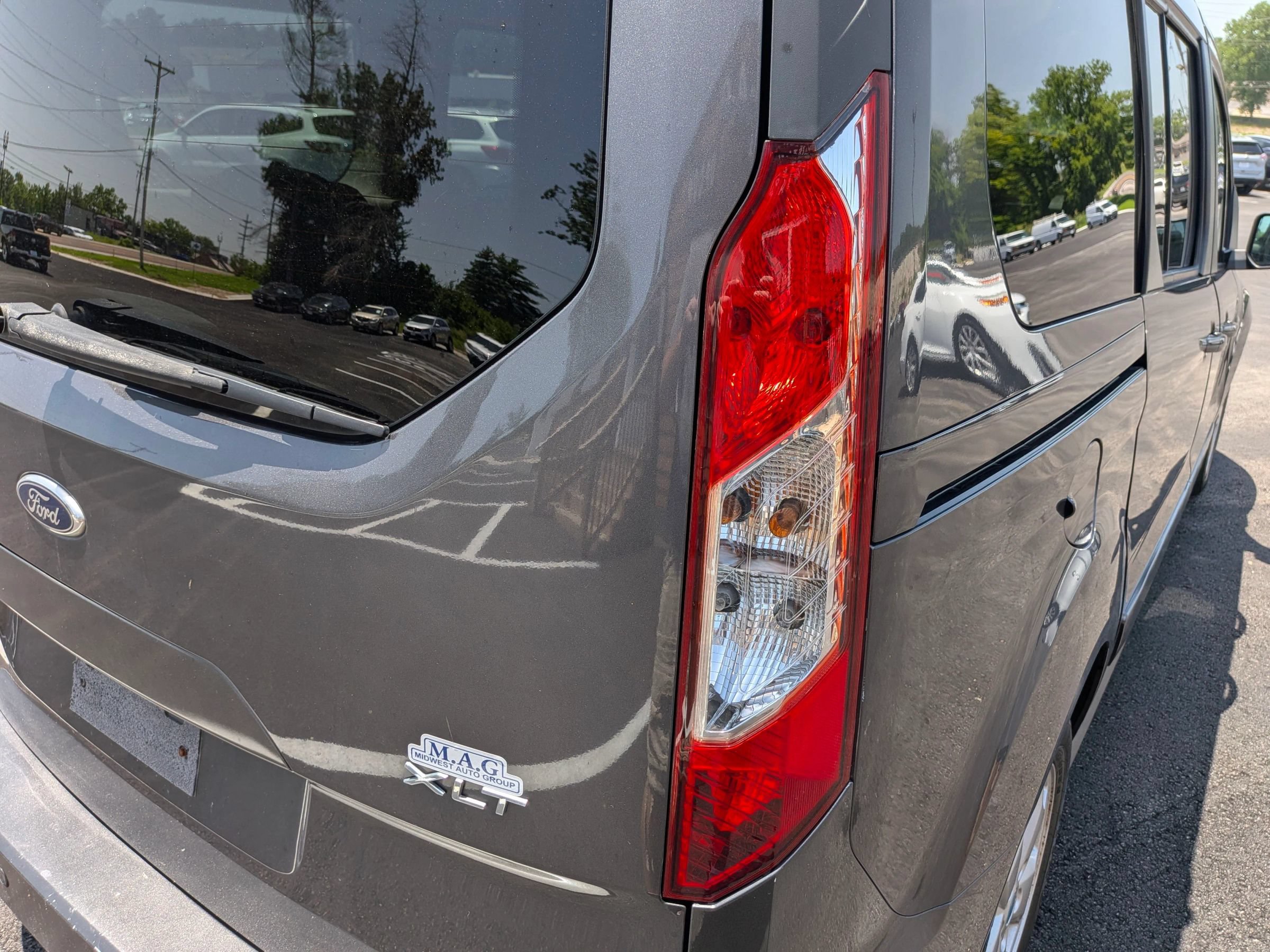 Used 2015 Ford Transit Connect XLT FWD image 14