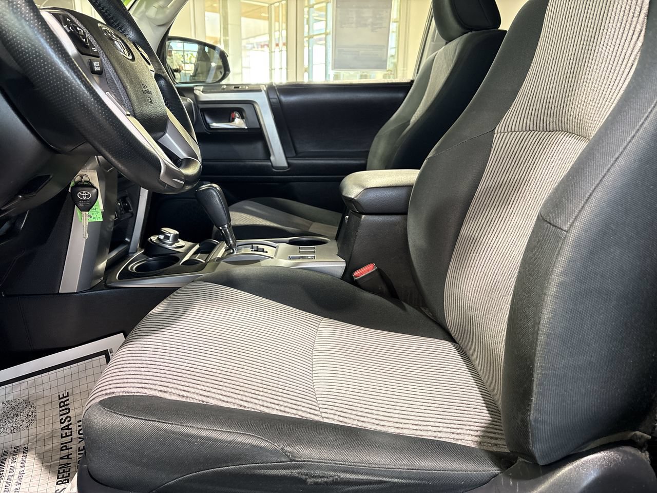 Used 2016 Toyota 4Runner SR5 AWD/4WD image 11