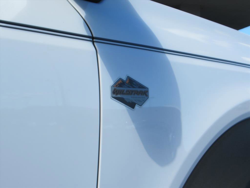 Used 2024 Ford Bronco Wildtrak image 8