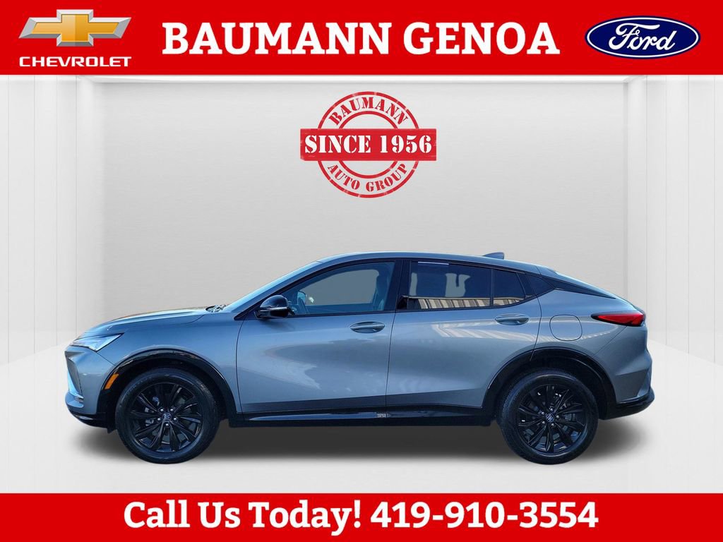 Used 2024 Buick Envista Sport Touring w/ Convenience I Package FWD image 9