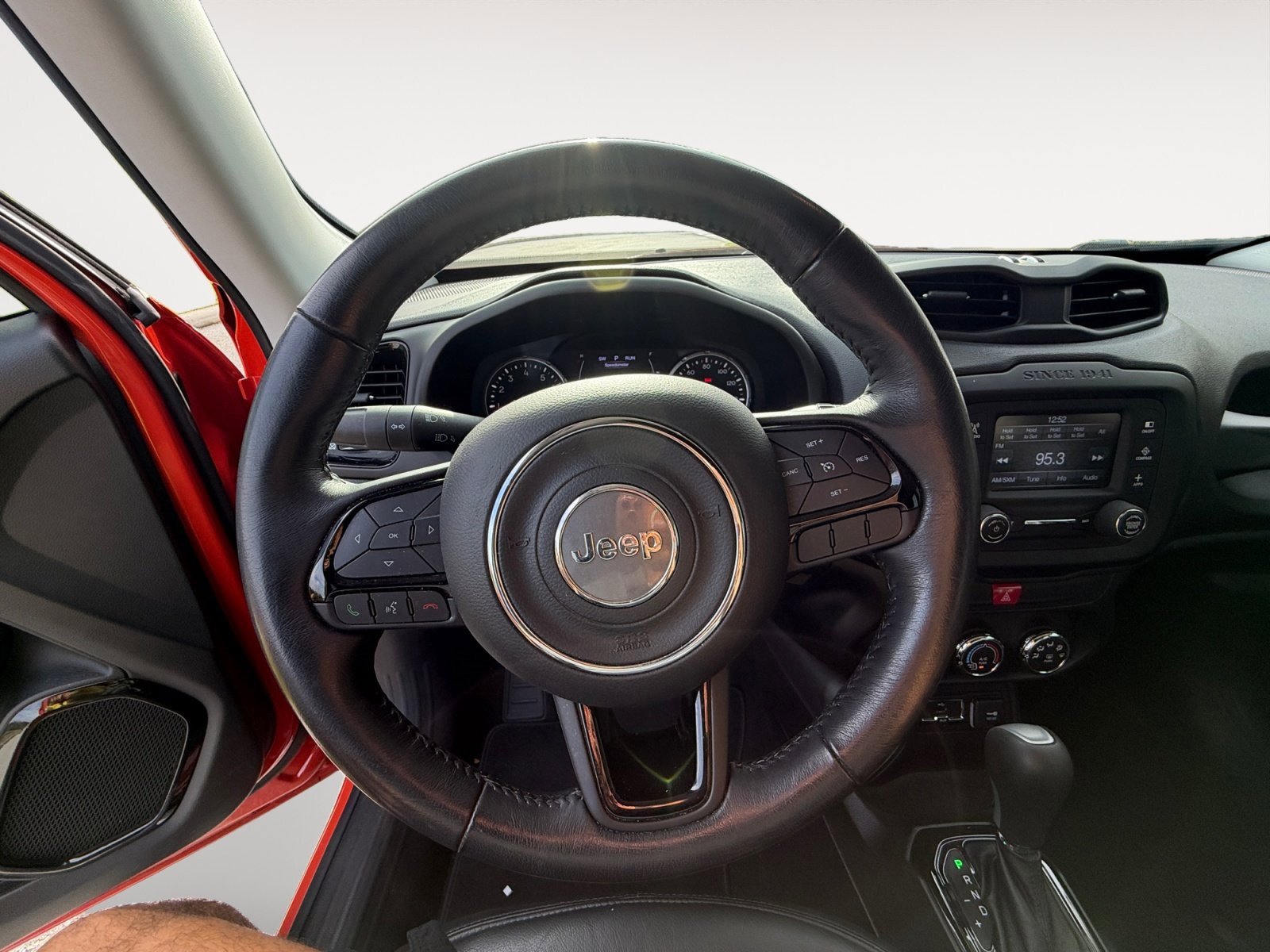 Used 2017 Jeep Renegade Altitude w/ Safety & Security Group image 14