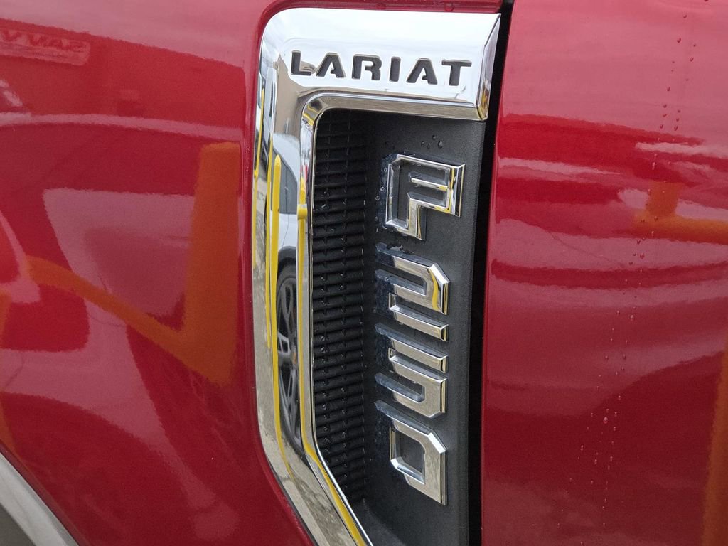 Used 2017 Ford F250 Lariat w/ Chrome Package image 8