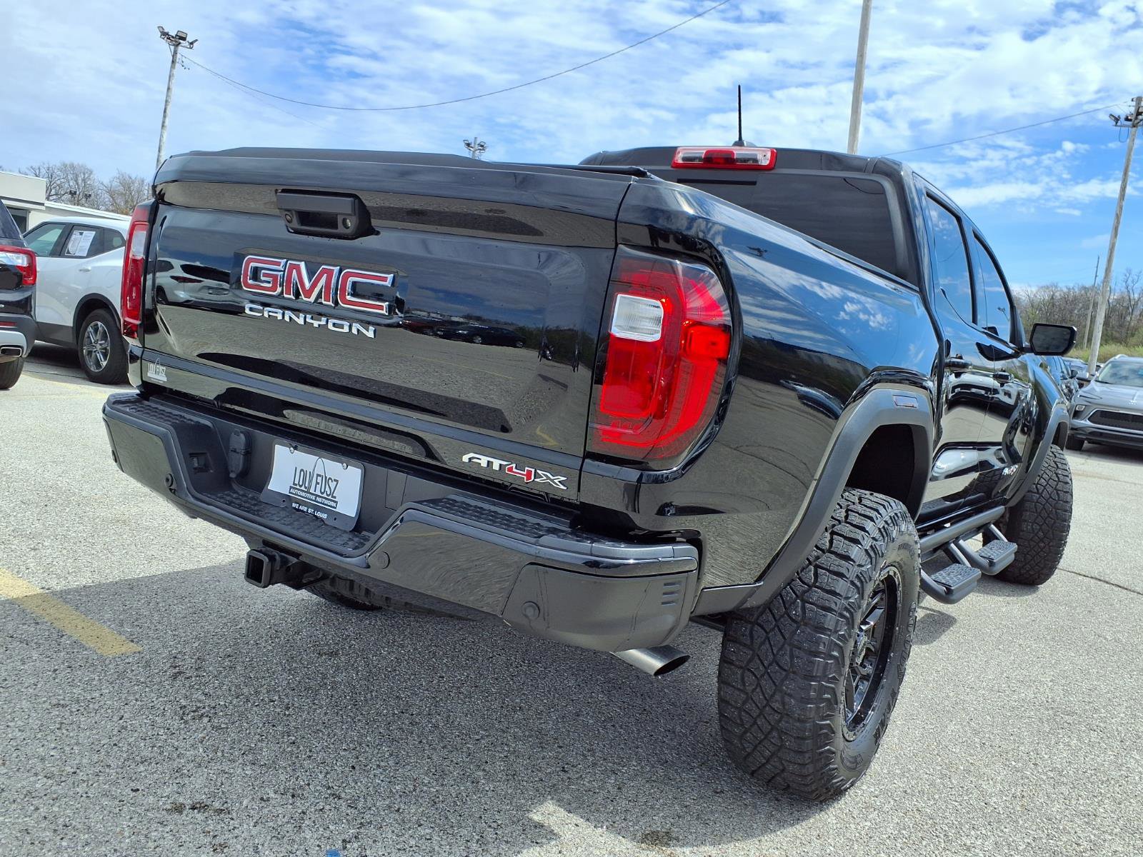 Used 2024 GMC Canyon AT4X image 37
