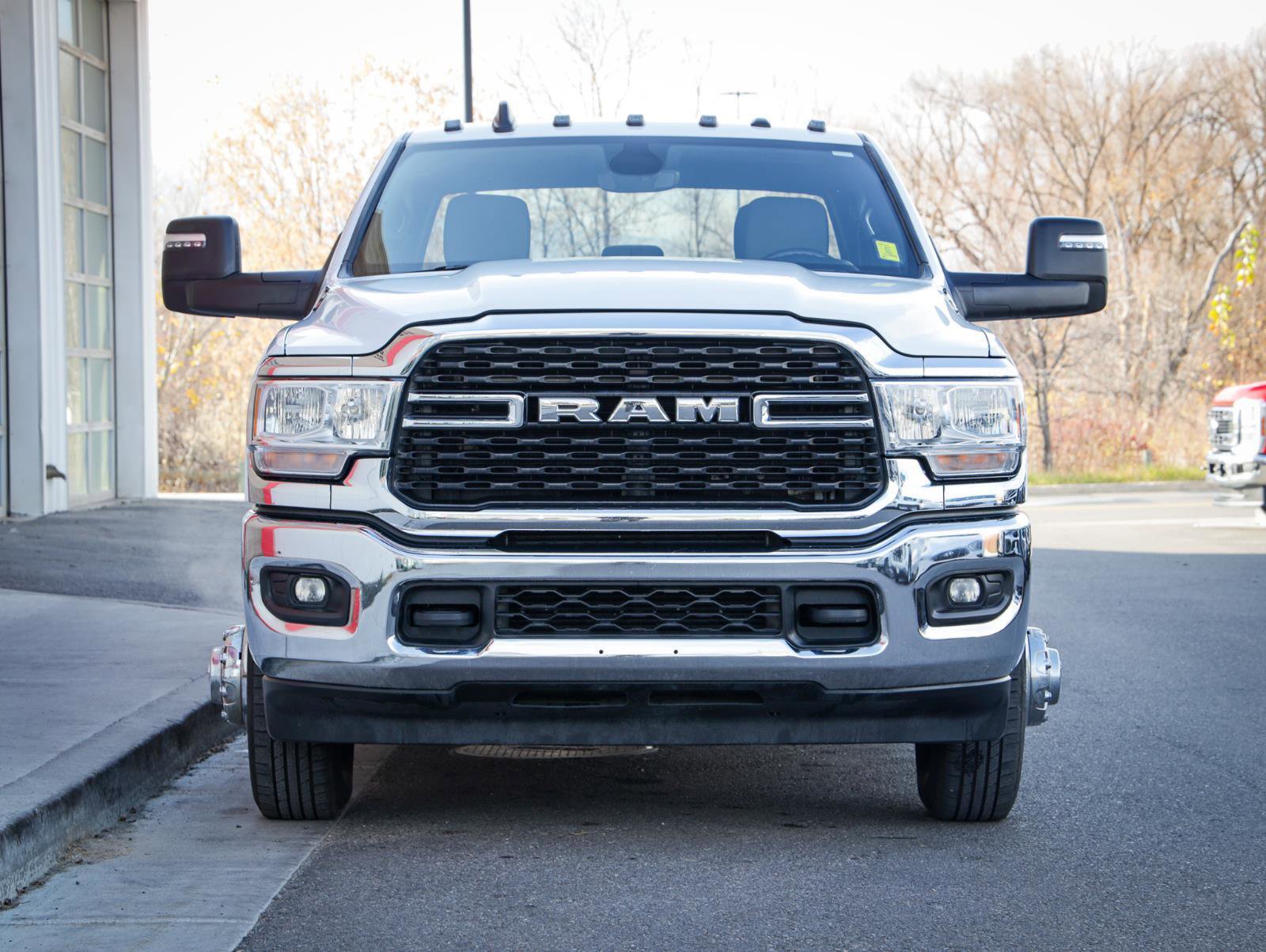 Used 2024 RAM 3500 Big Horn image 9