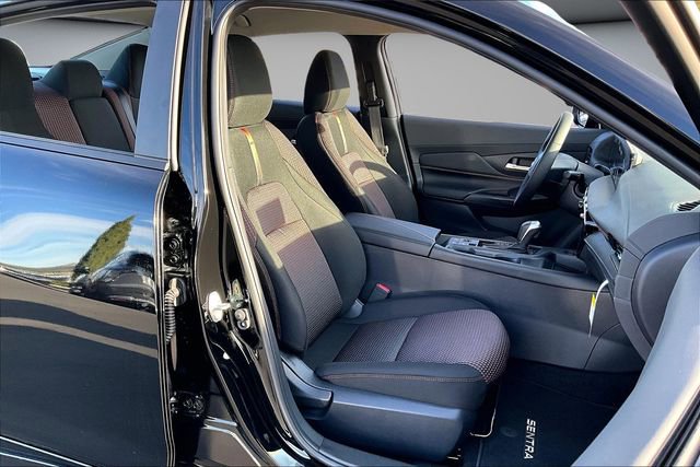New 2026 Nissan Sentra SR w/ Floor Mat Package image 11