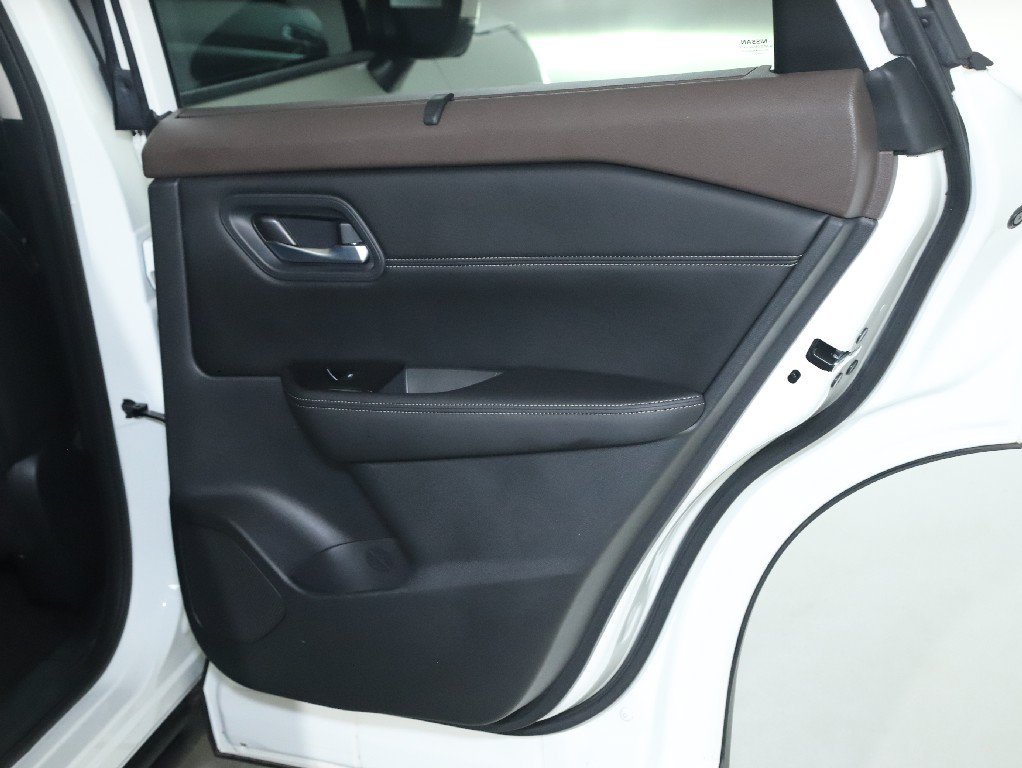 Certified 2023 Nissan Rogue SL AWD/4WD image 32