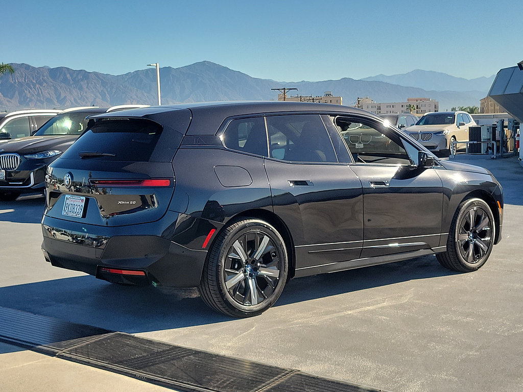 Used 2024 BMW iX xDrive50 w/ Convenience Package AWD/4WD image 3