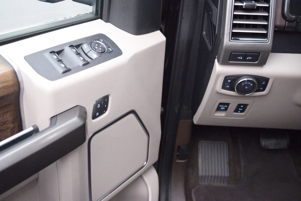 Used 2020 Ford F150 Limited w/ Trailer Tow Package image 27