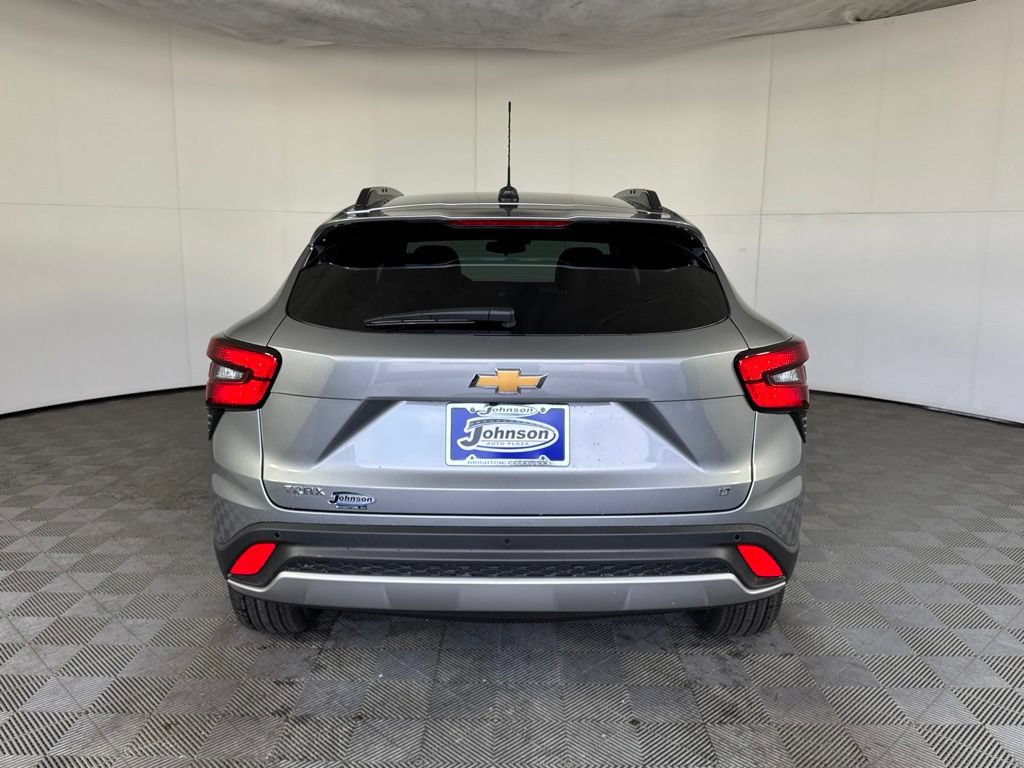 New 2026 Chevrolet Trax LT w/ Driver Confidence Package FWD image 6