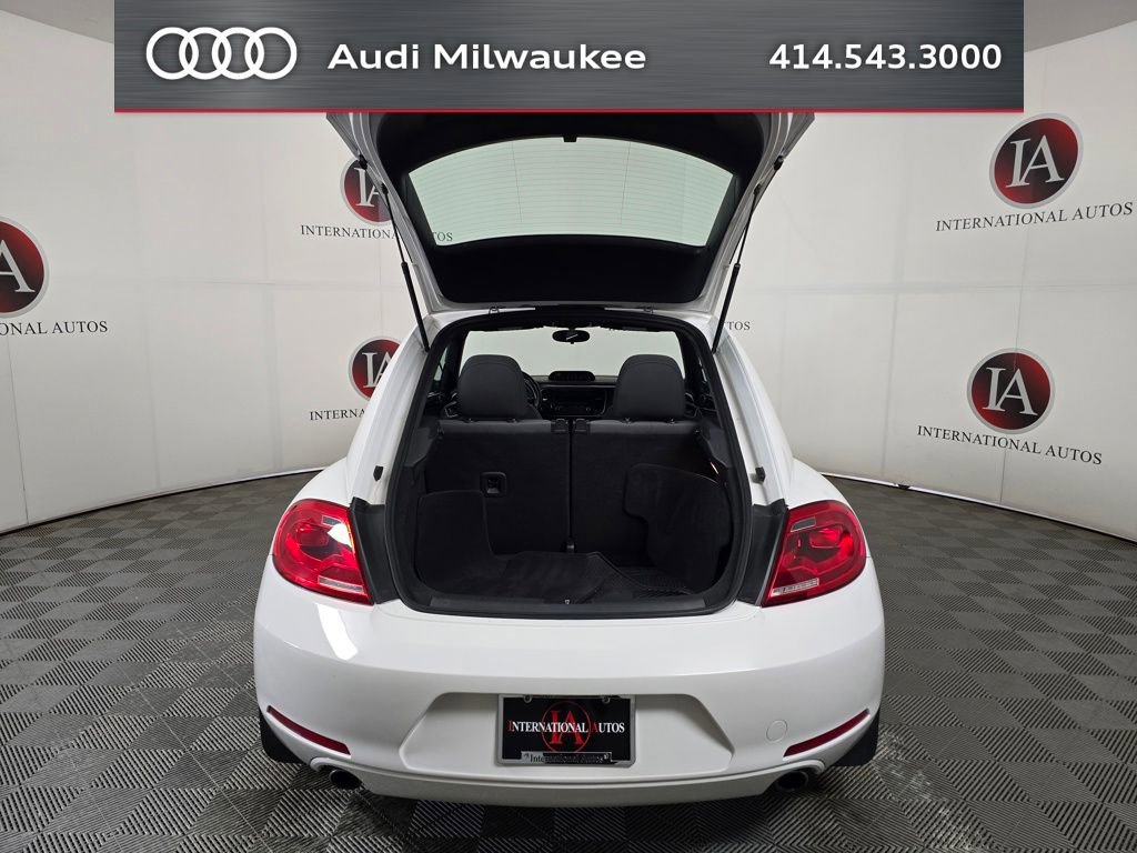 Used 2013 Volkswagen Beetle 2.0T FWD image 10