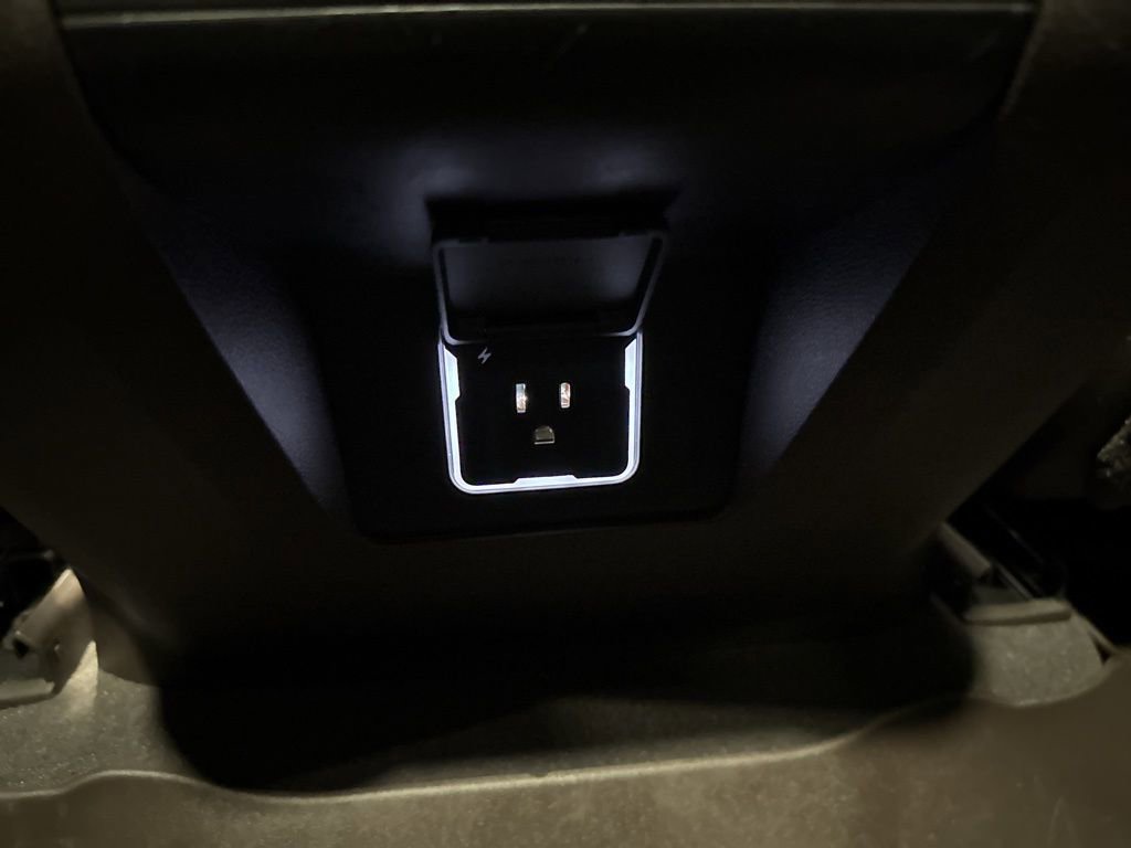 Used 2021 Chevrolet Tahoe Z71 w/ Rear Media and Nav Package image 38