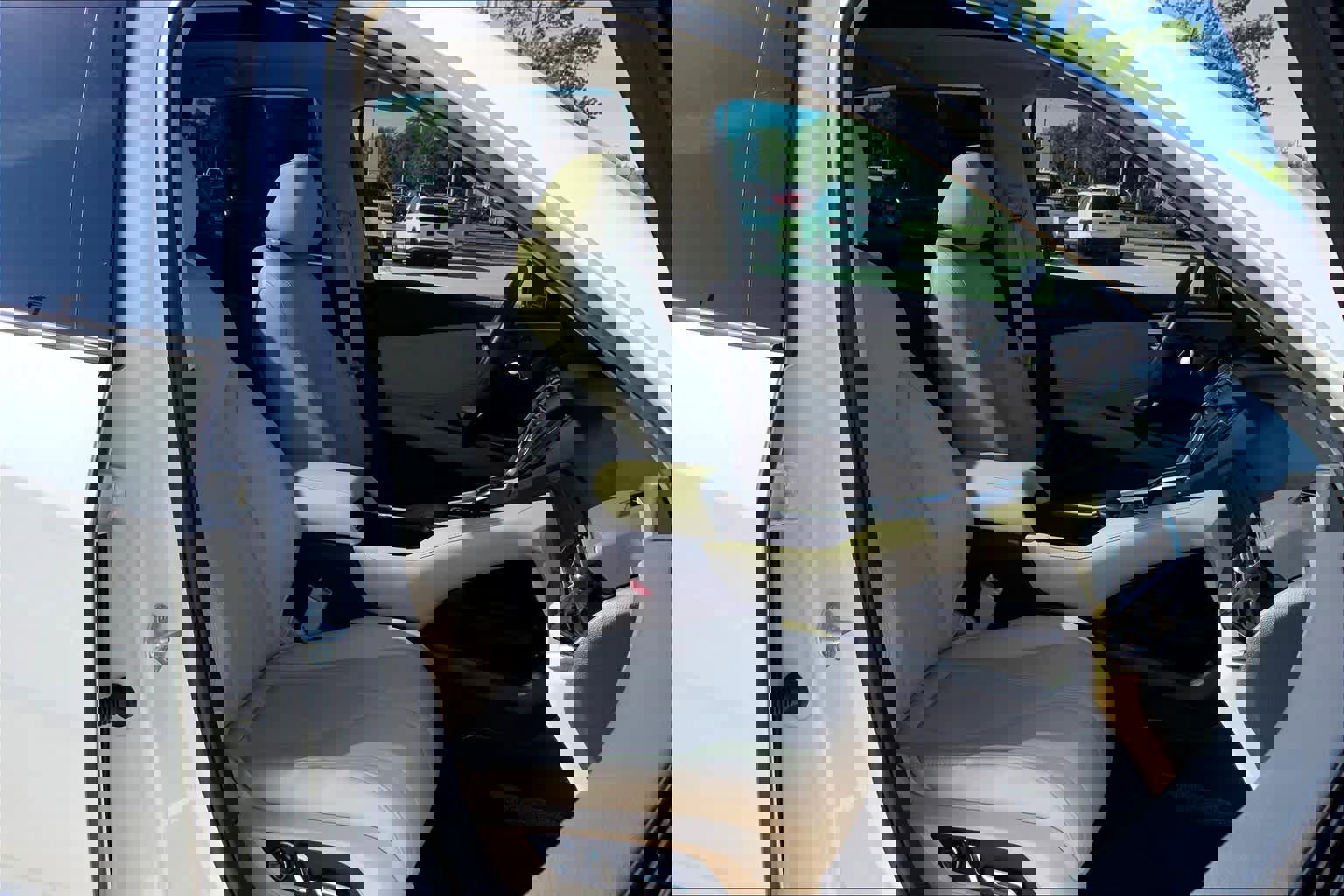 Used 2024 Acura RDX SH-AWD image 9