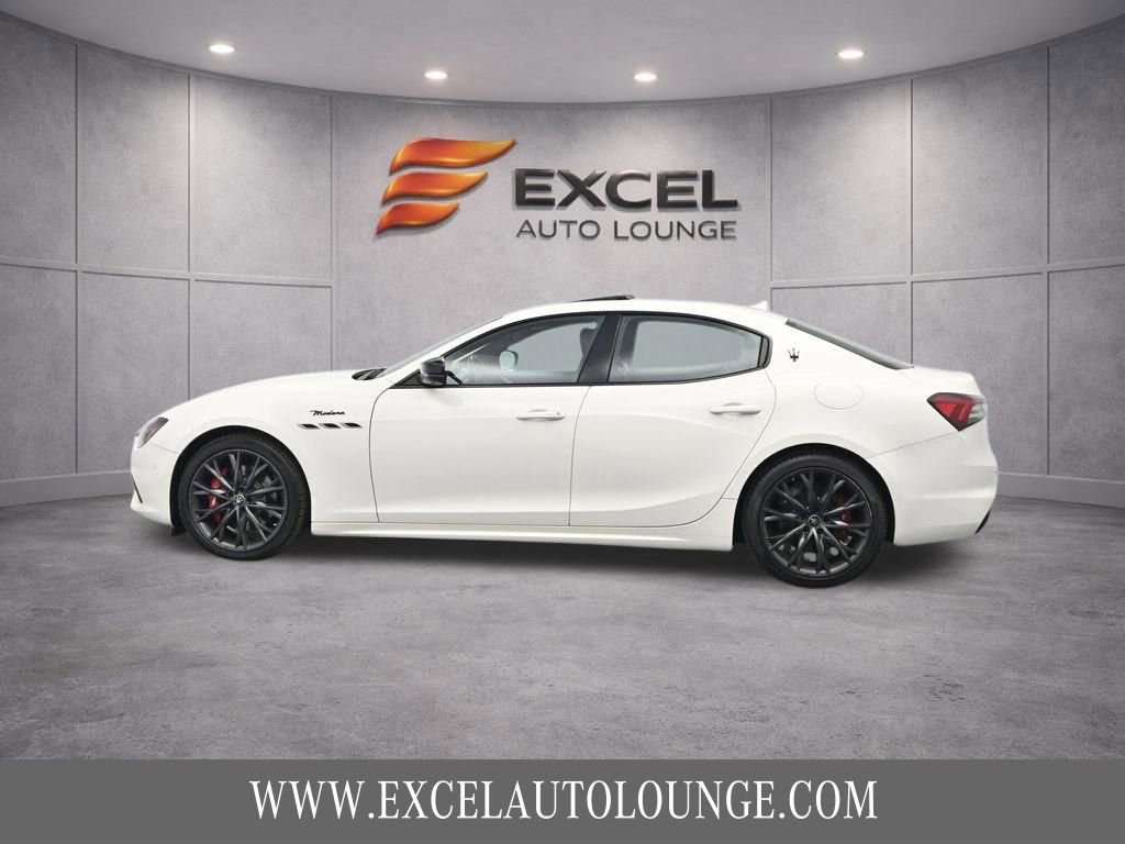 Used 2022 Maserati Ghibli Modena RWD image 3