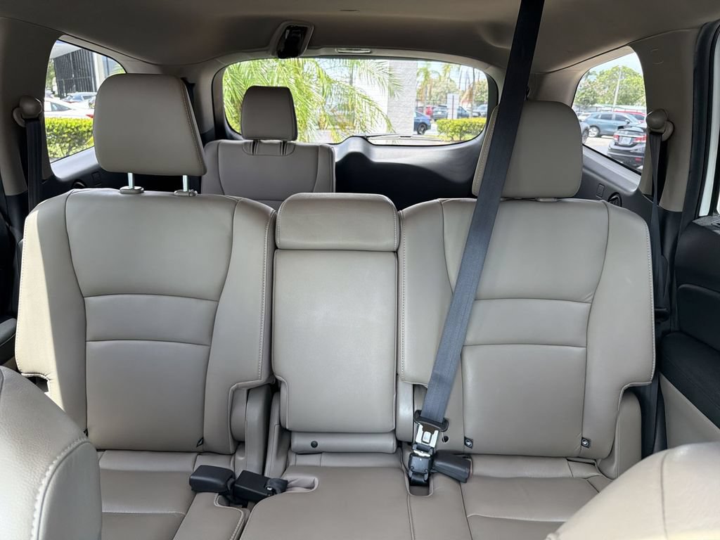 Certified 2019 Honda Pilot Touring image 14