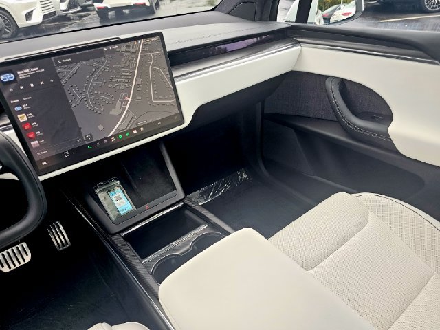 Used 2022 Tesla Model X Plaid AWD/4WD image 32