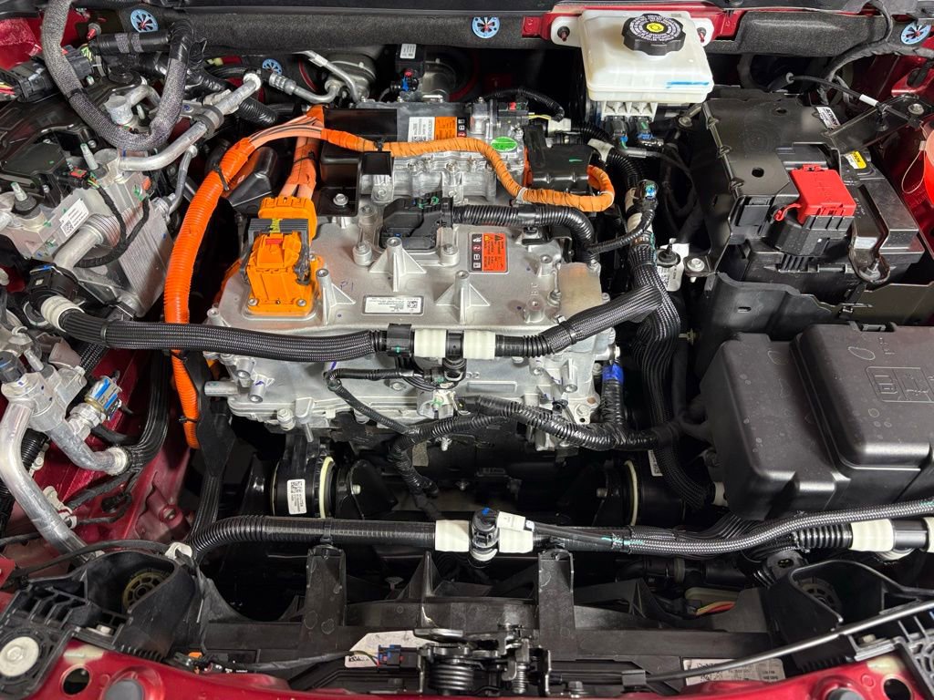 Used 2025 Chevrolet Equinox EV LT w/ Convenience Package image 40