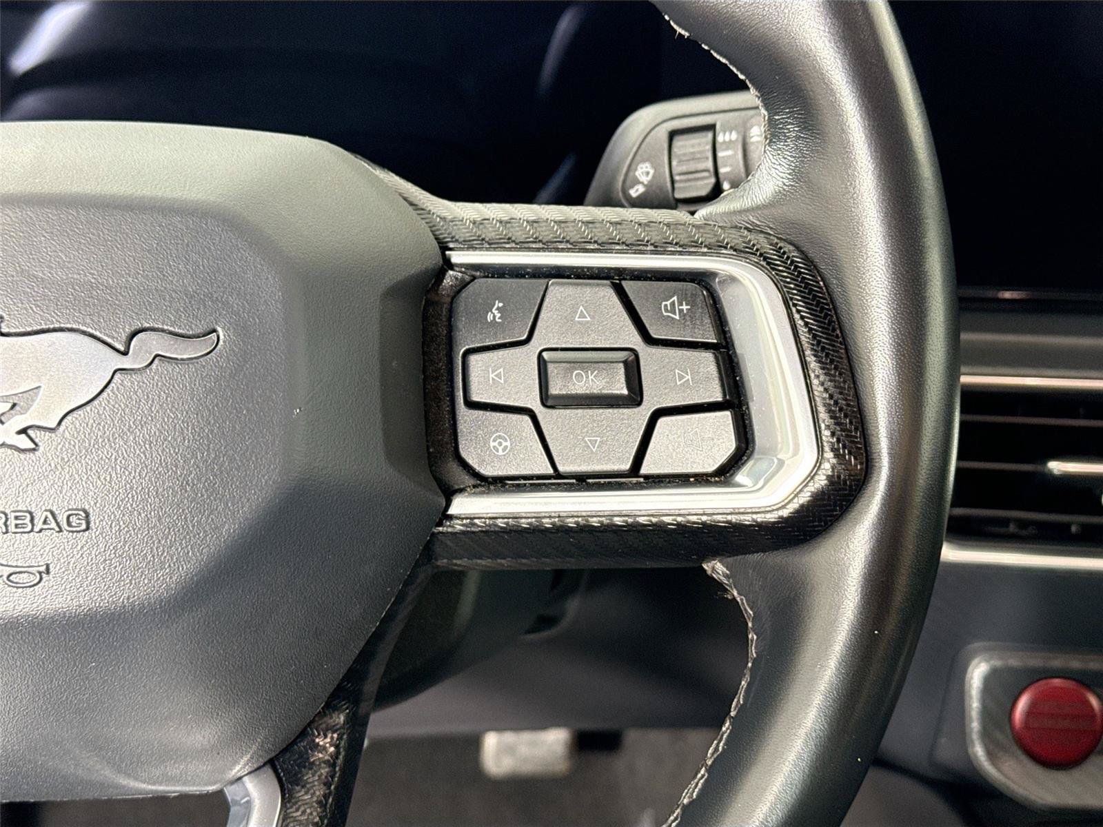 Used 2025 Ford Mustang Premium RWD image 22