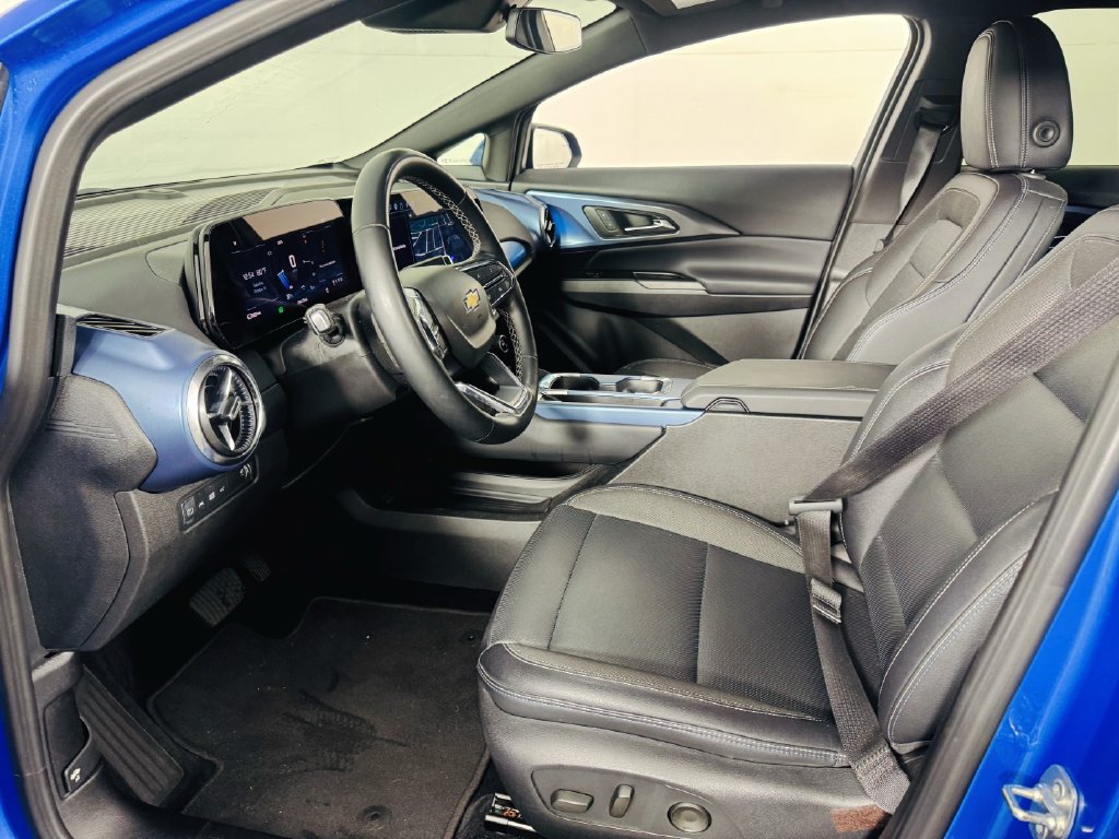 Used 2024 Chevrolet Equinox EV LT FWD image 6