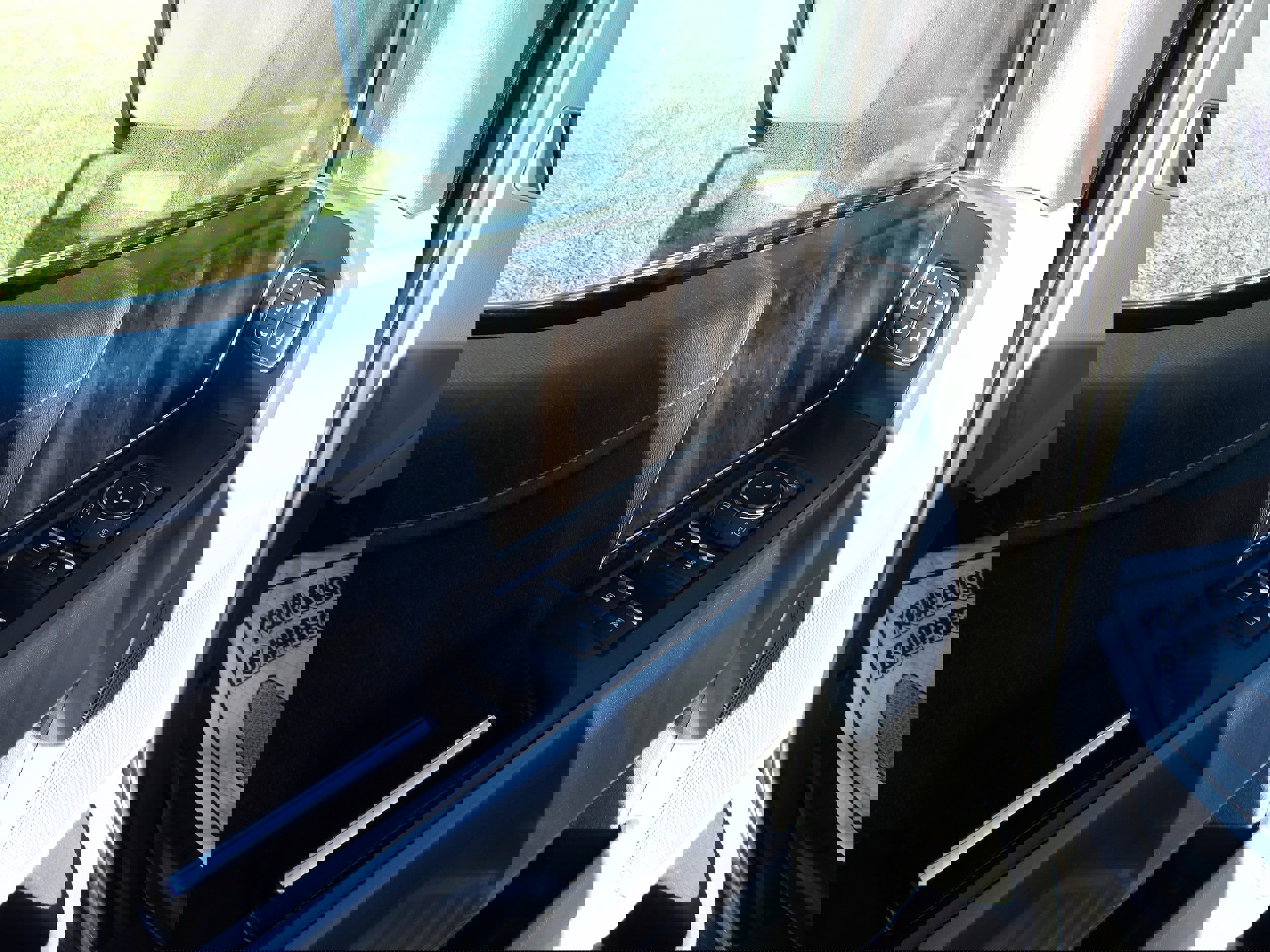 Used 2021 Ford F150 Lariat w/ Equipment Group 502A High image 16