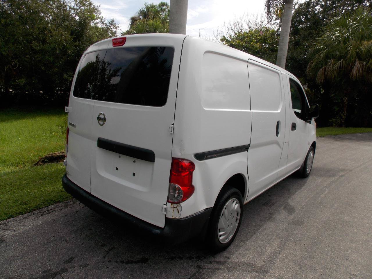 Used 2015 Nissan NV200 S w/ Back Door Glass Package FWD image 4