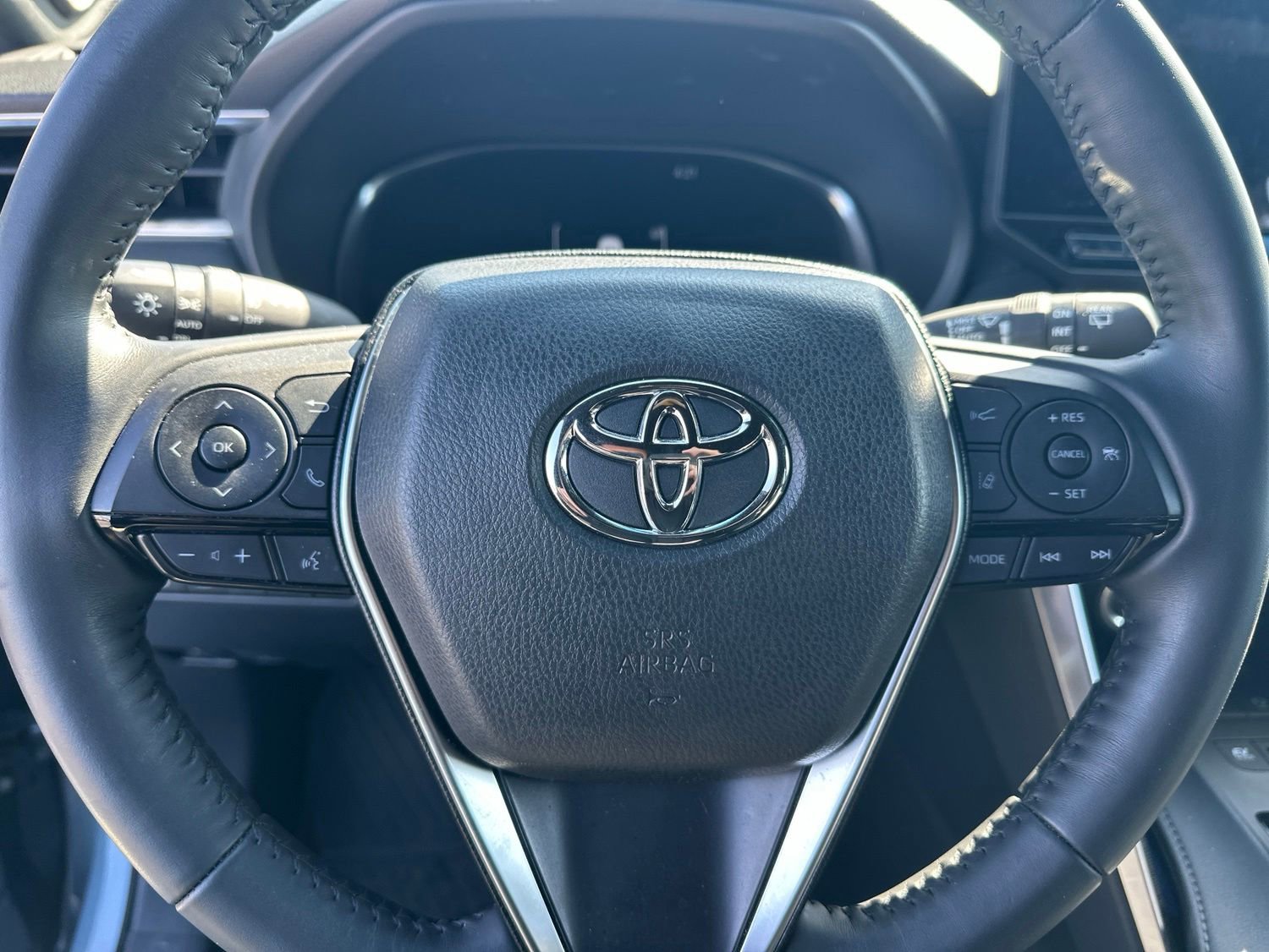 Used 2024 Toyota Venza Limited AWD/4WD image 9