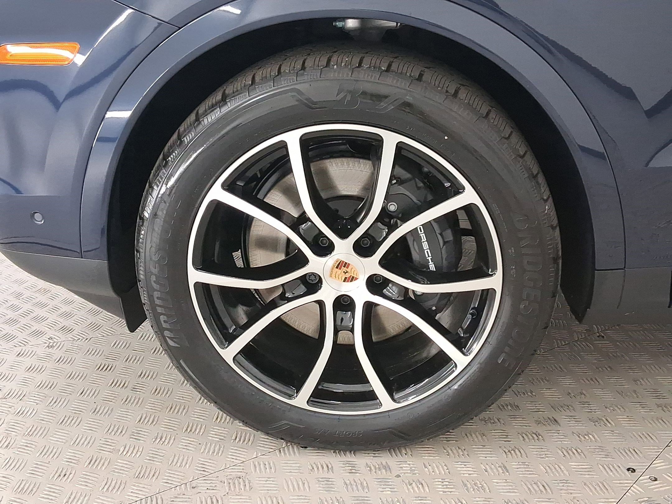 New 2026 Porsche Cayenne AWD/4WD image 10