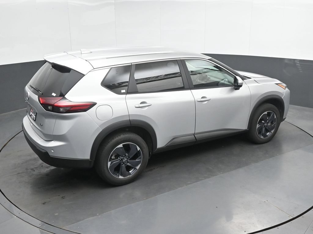 Used 2024 Nissan Rogue SV FWD image 31