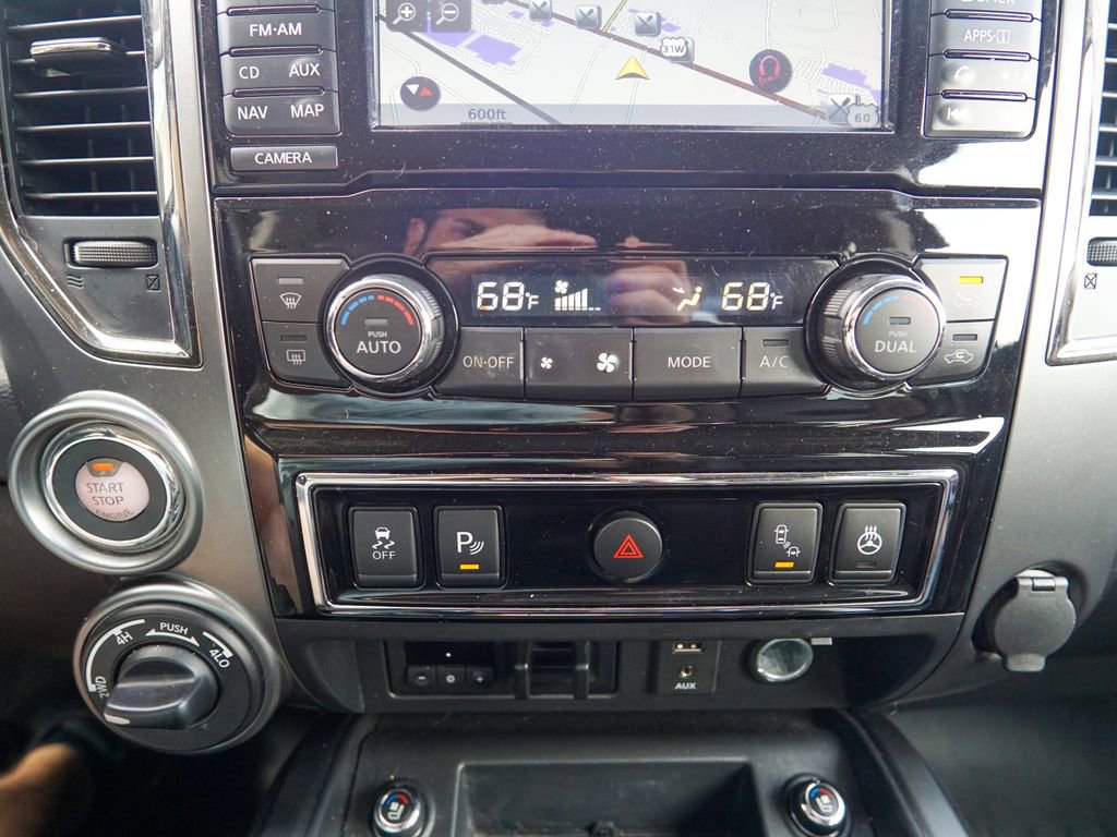 Used 2017 Nissan Titan Platinum Reserve image 26