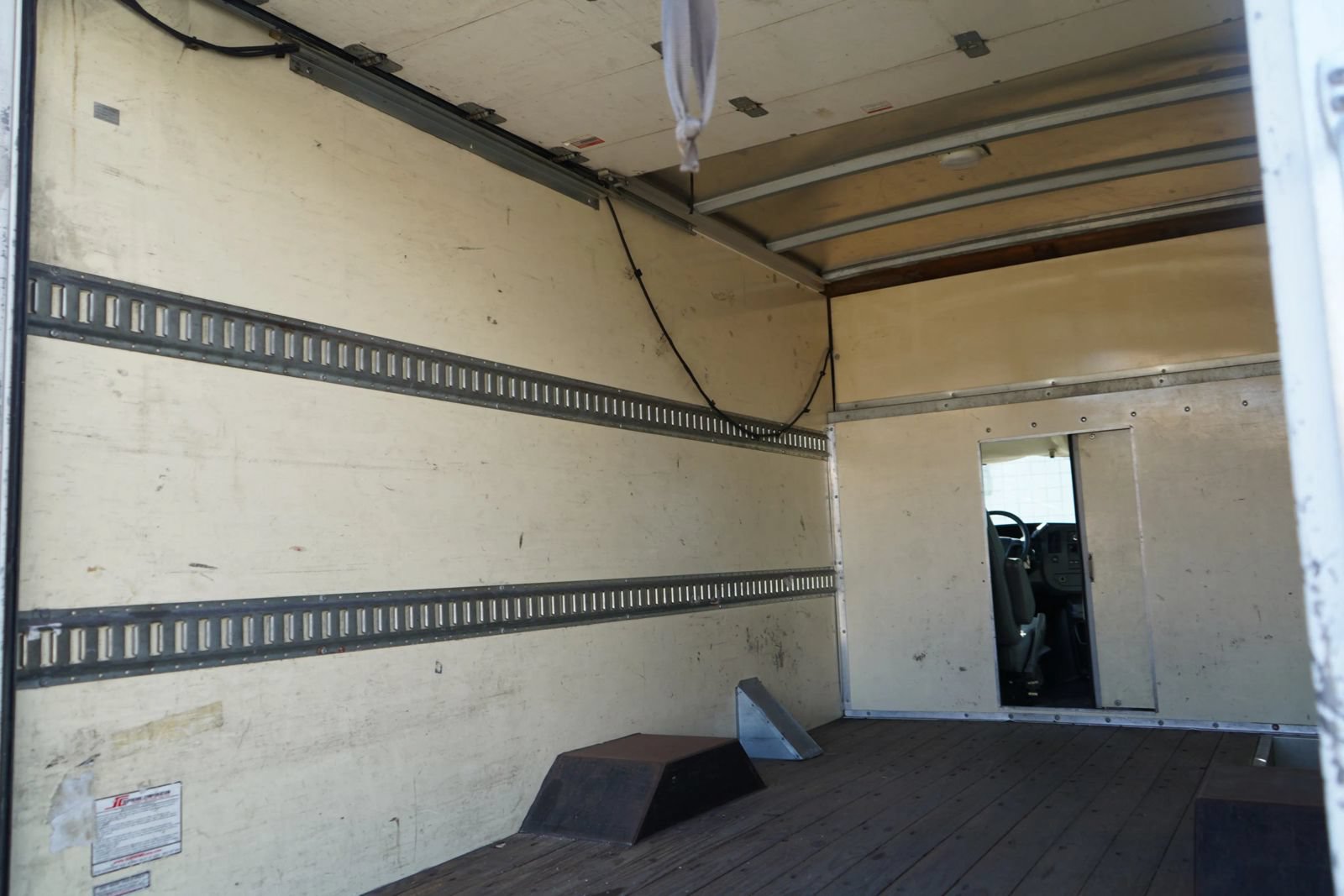 Used 2012 Chevrolet Express 3500 w/ Chrome Appearance Package RWD image 18