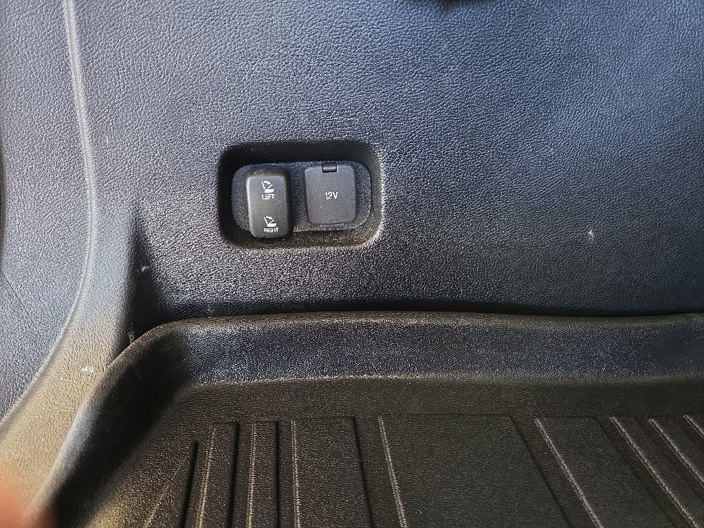 Used 2022 Ford Edge Titanium AWD/4WD image 34