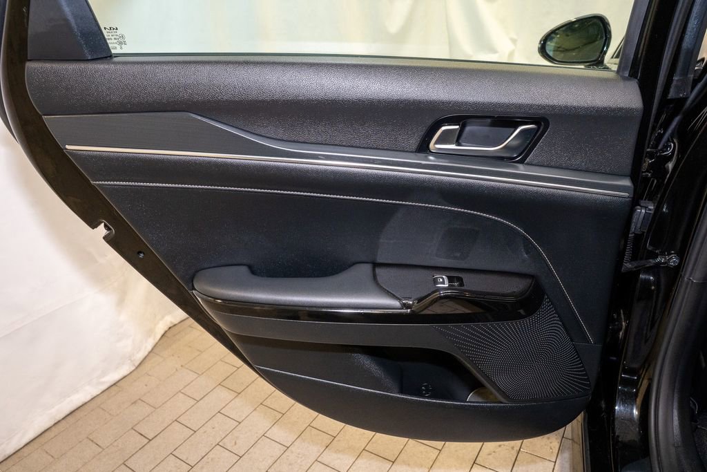 Certified 2025 Kia K5 GT-Line image 9