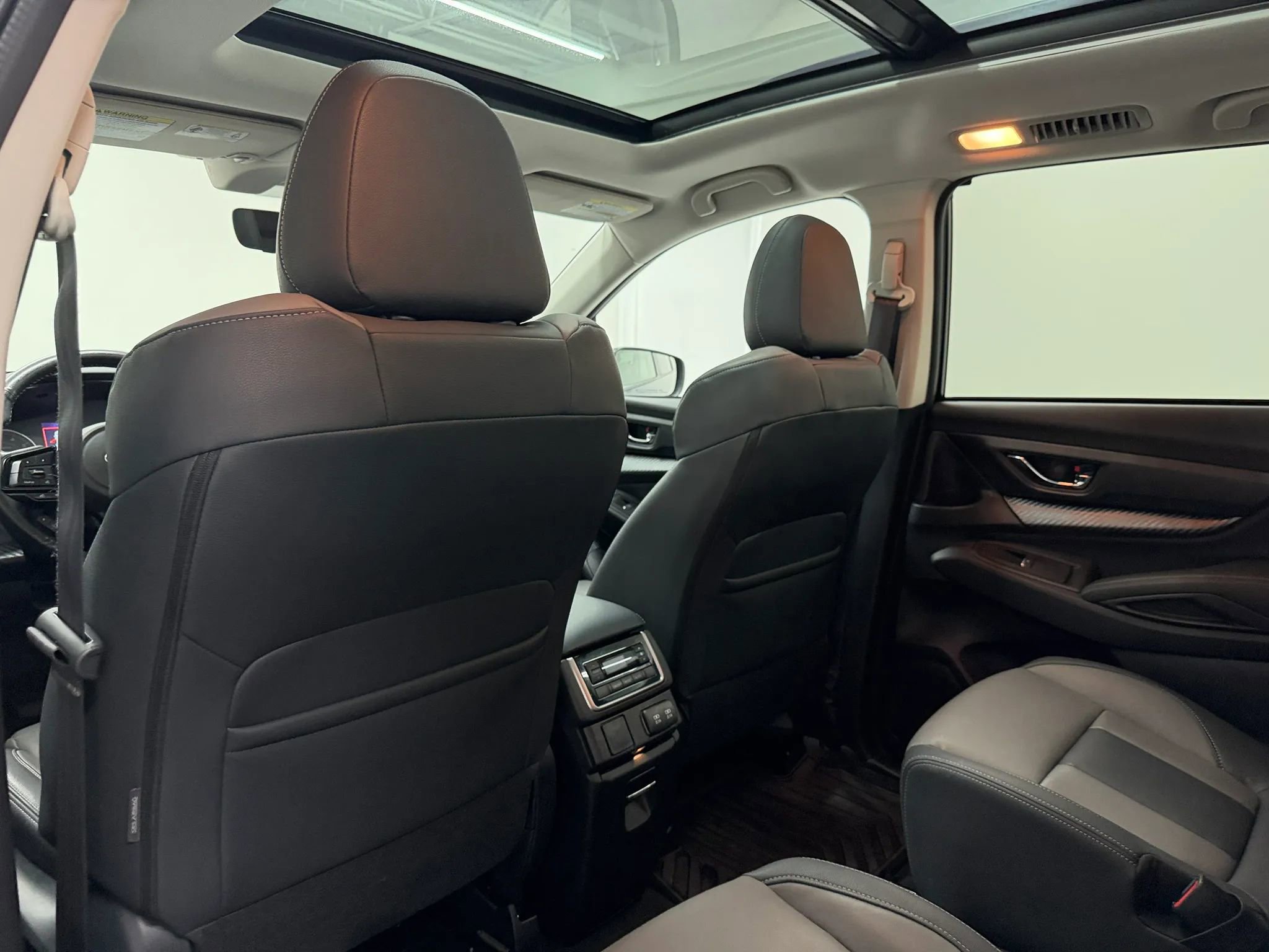 Used 2022 Subaru Ascent Onyx Edition AWD/4WD image 13