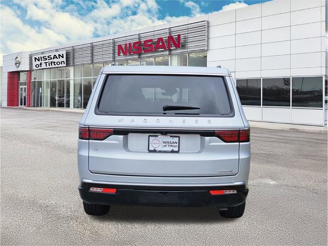 Used 2024 Jeep Wagoneer L Series II w/ Flexible Seating Group image 5