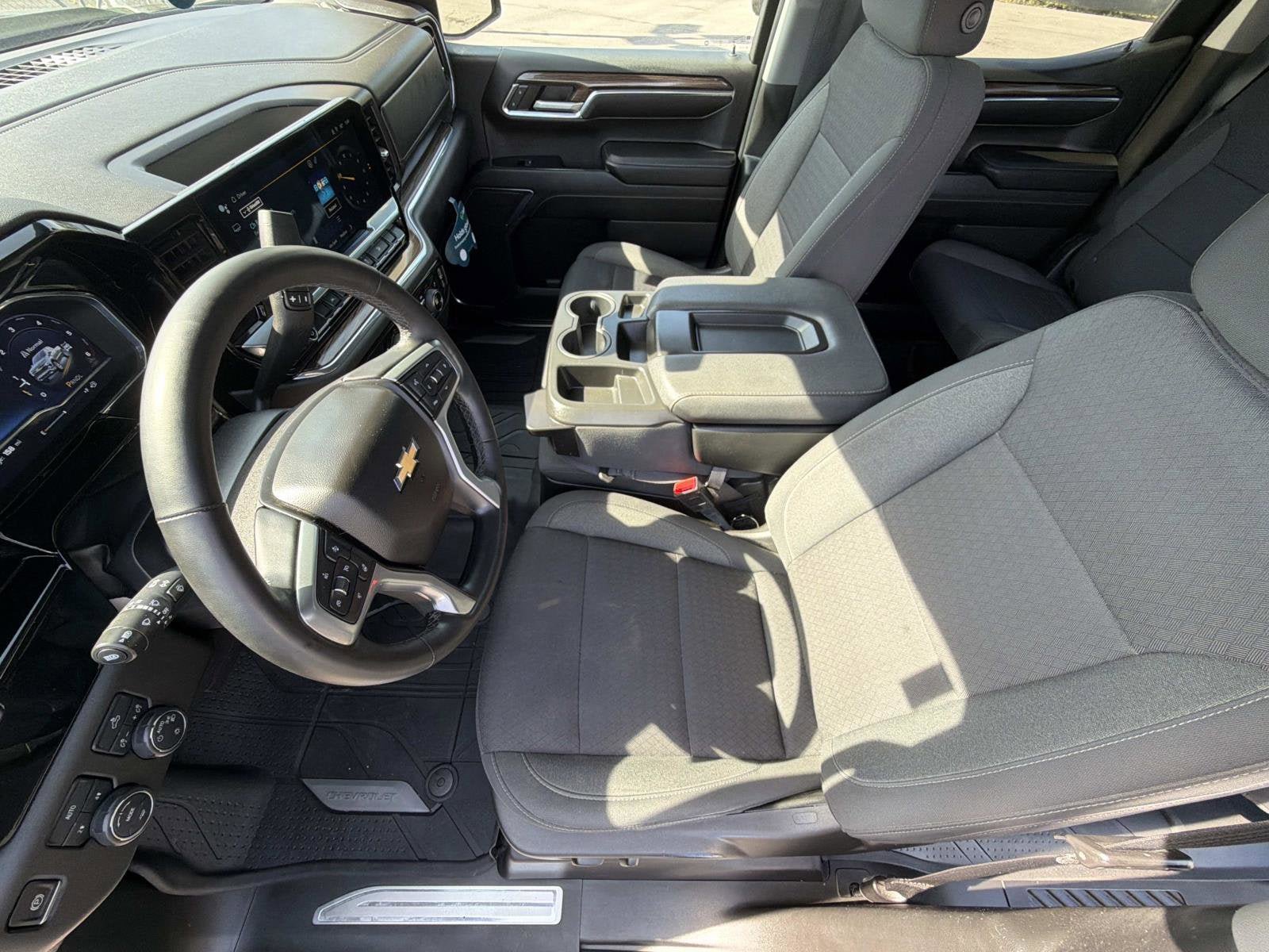 Certified 2023 Chevrolet Silverado 1500 LT AWD/4WD image 3