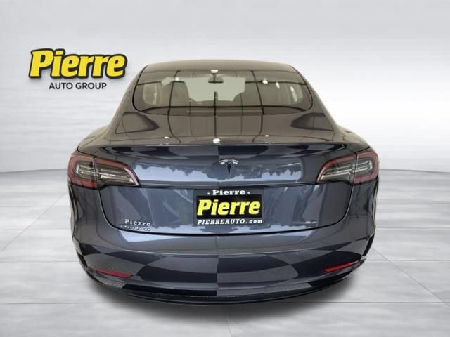Used 2021 Tesla Model 3 Standard Range Plus RWD image 3
