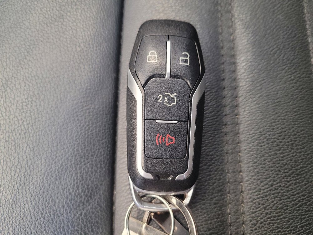 Used 2015 Ford Edge SEL w/ Equipment Group 201A AWD/4WD image 32