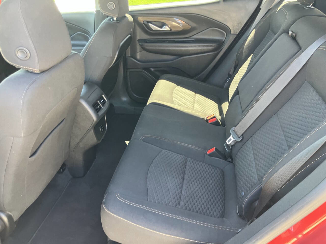 Used 2018 GMC Terrain SLE AWD/4WD image 24