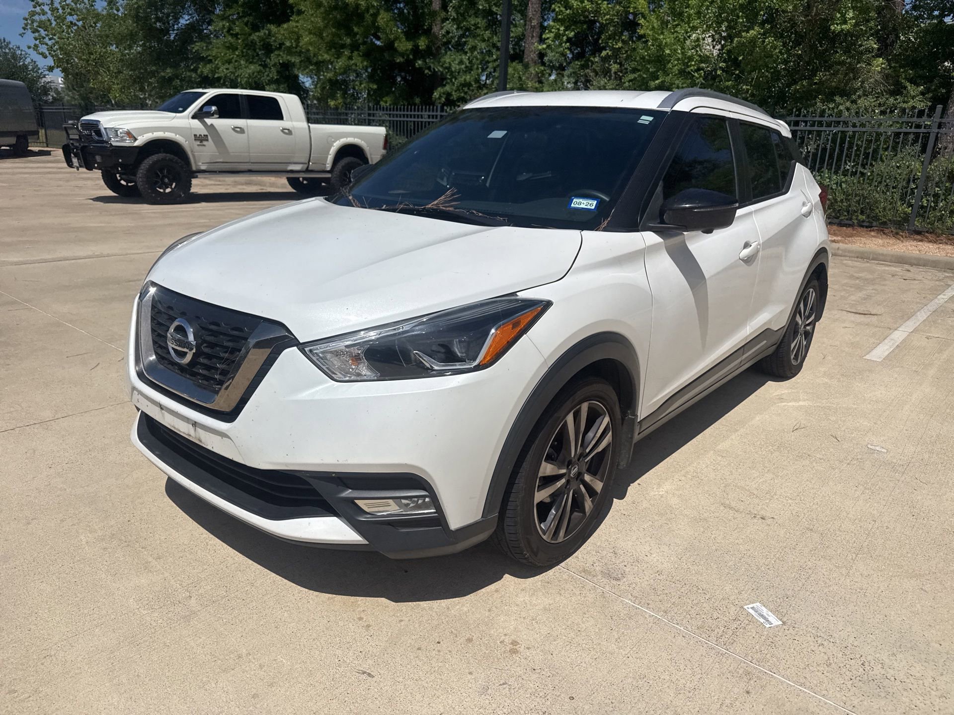 Used 2019 Nissan Kicks SR w/ SR Premium Package image 8