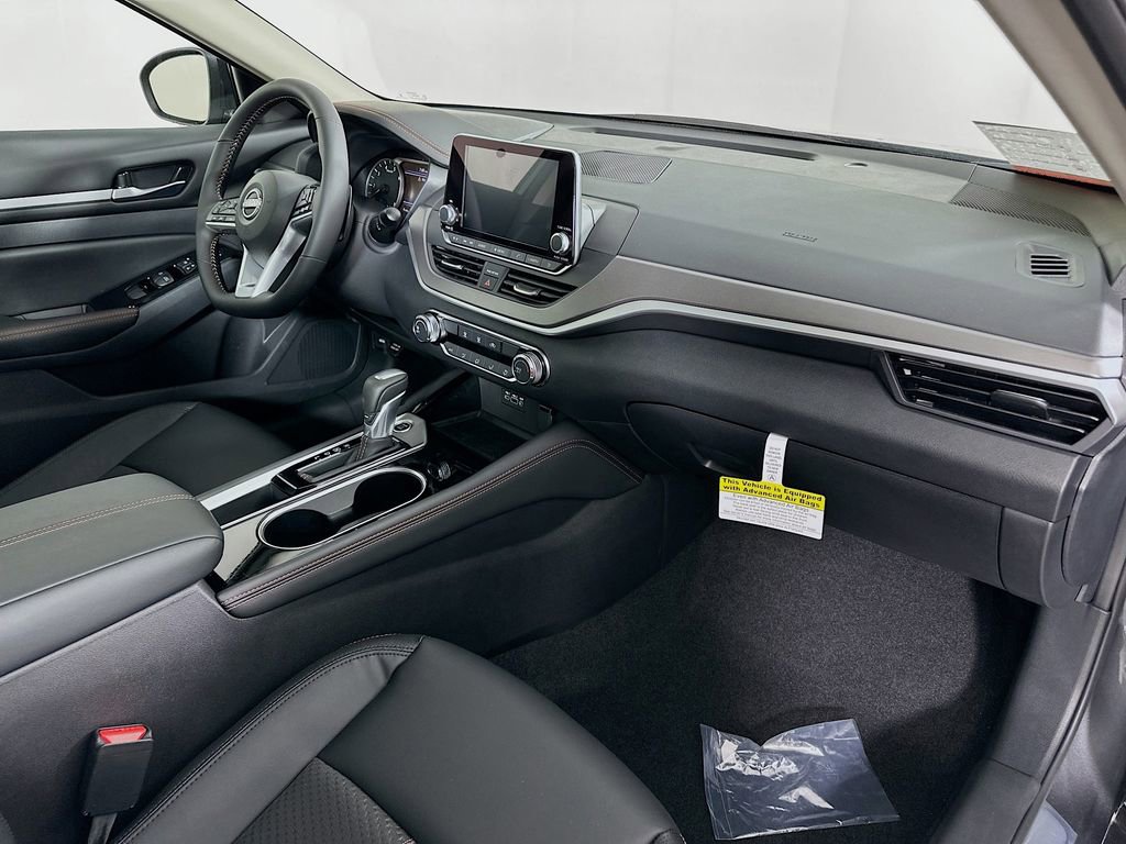 New 2025 Nissan Altima 2.5 SR image 33