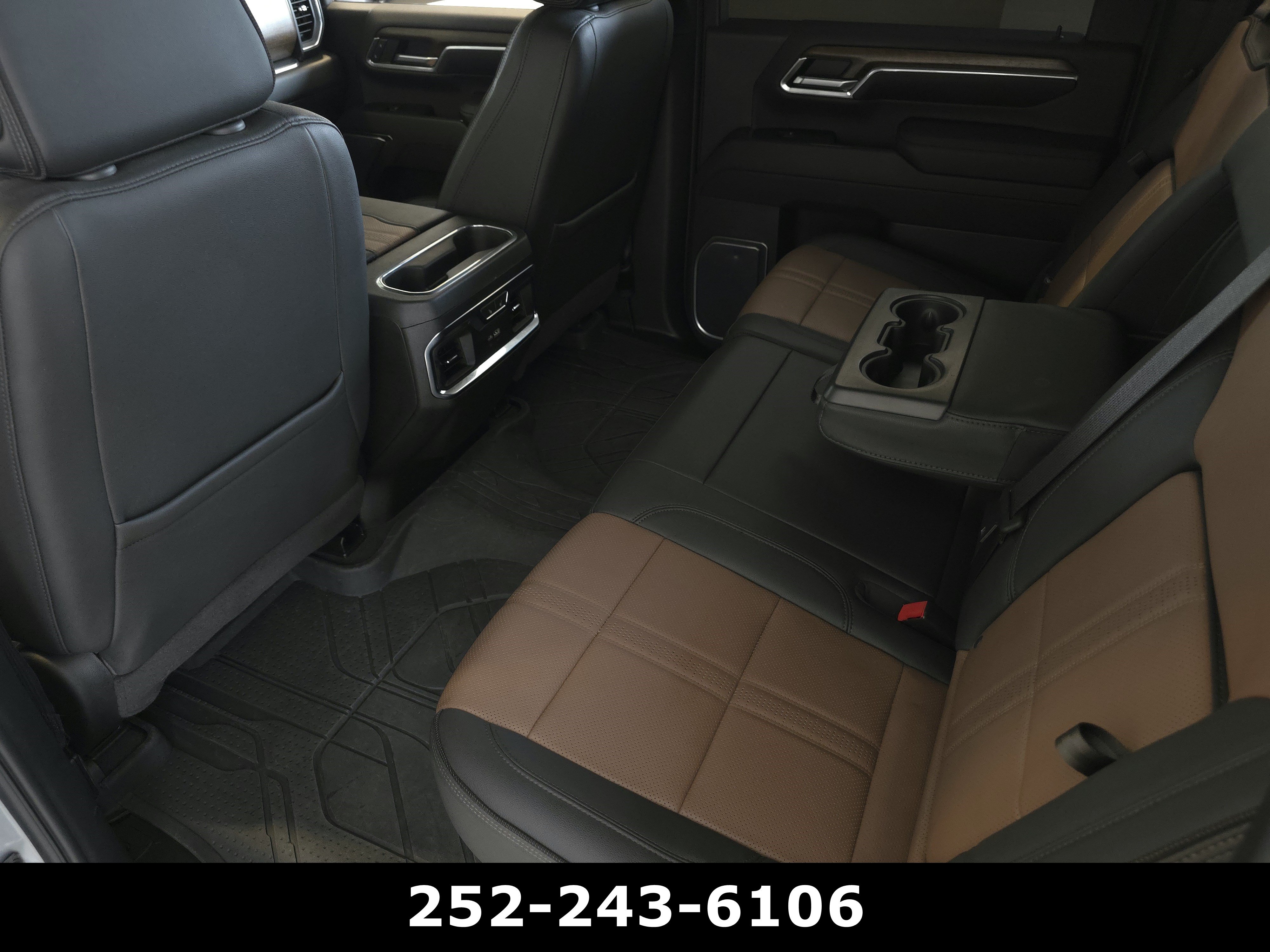 Used 2024 Chevrolet Silverado 2500 High Country w/ Technology Package AWD/4WD image 25
