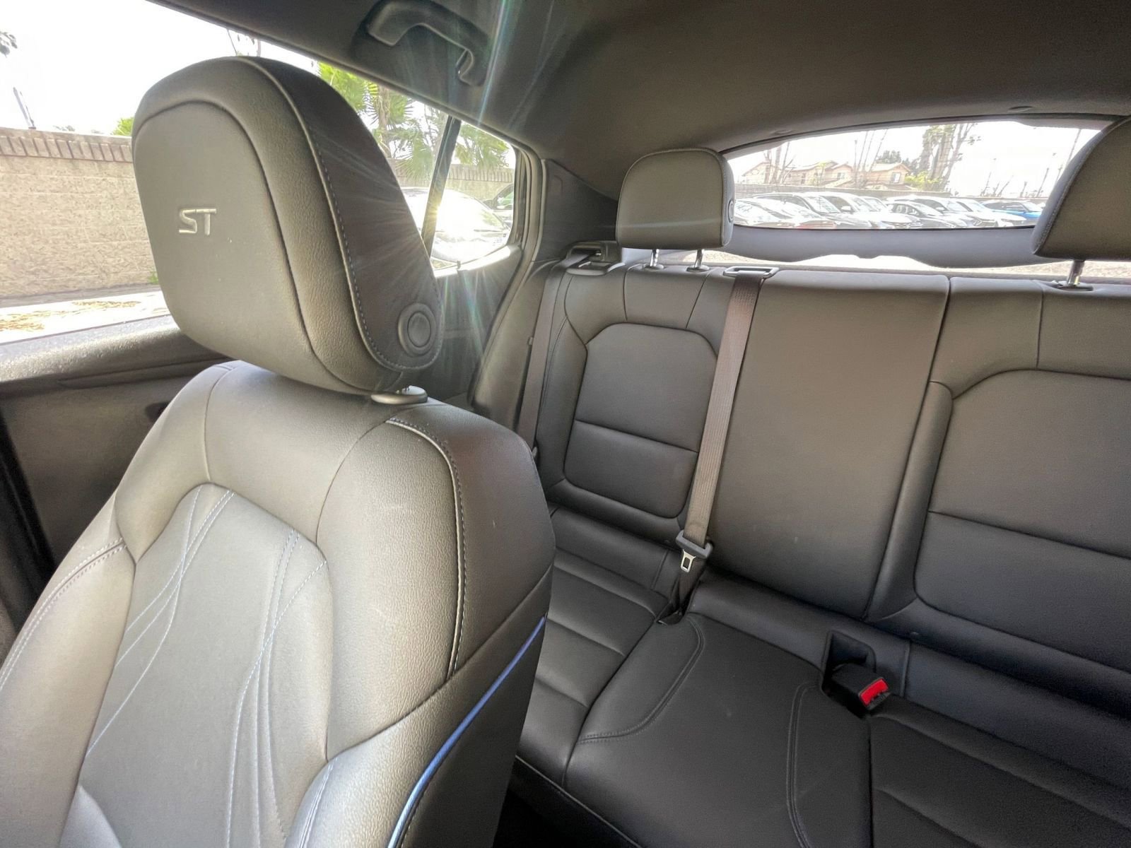 Used 2025 Buick Envista Sport Touring image 40